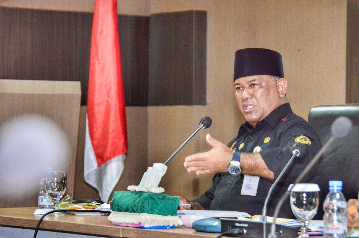 Sekda Kampar Pimpin Rapat IMB Guna Percepatan Peningkatan PAD