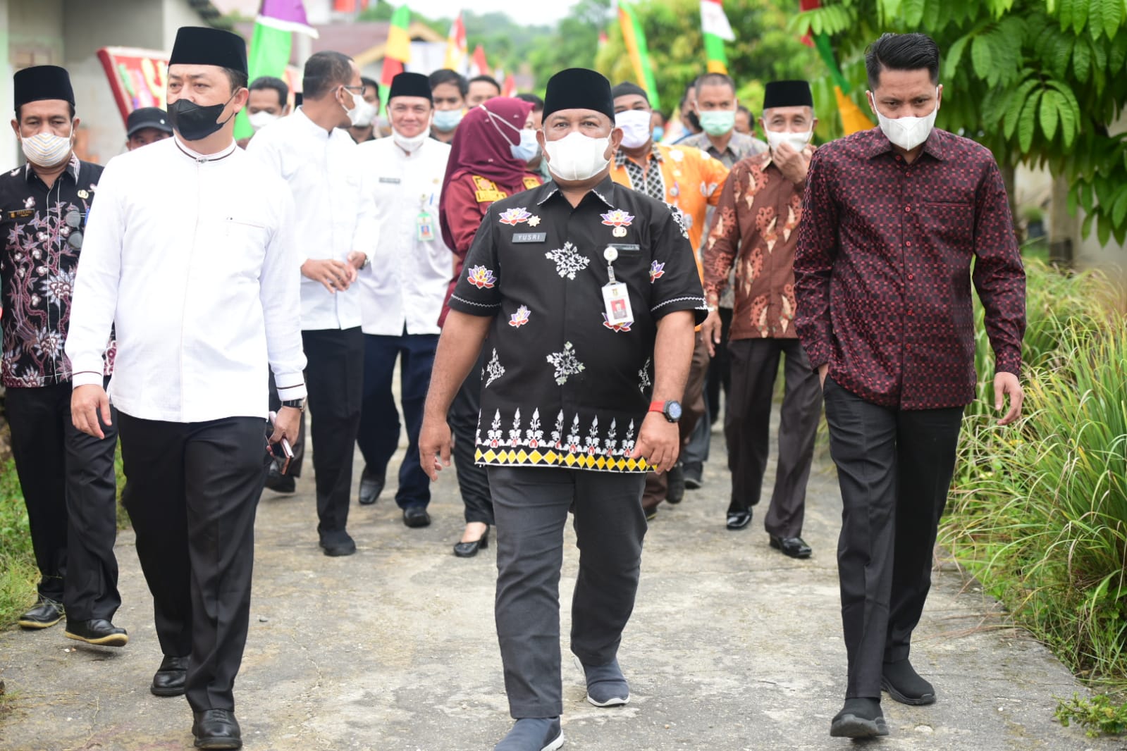 Bupati Kampar dan Kepala Balai PPW Riau Lakukan Peletakan Batu Pertama Program Kotaku